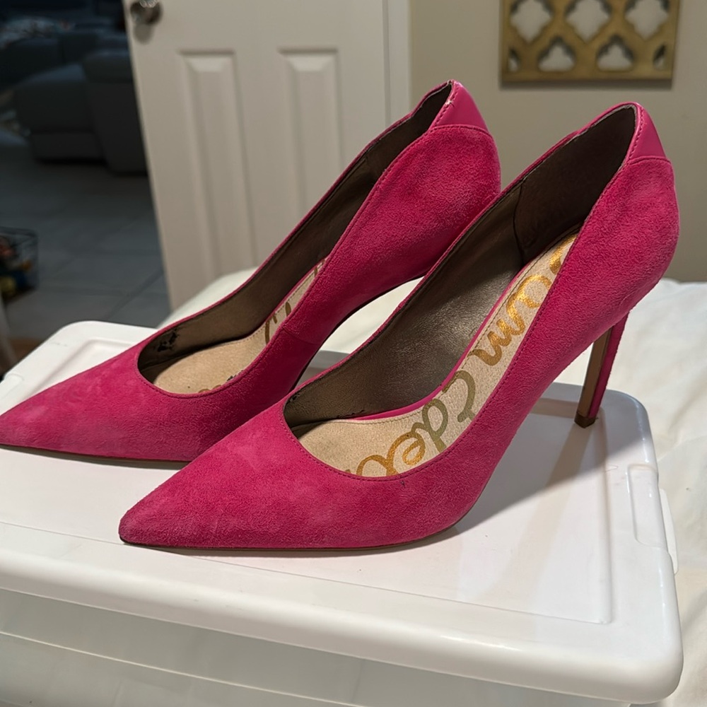 Pink heels